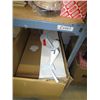 Image 1 : 4 Vanity light fixtures - 4 bulb
