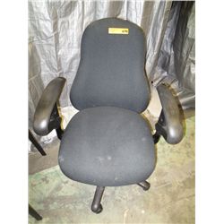 Swivel hydraulic office chair