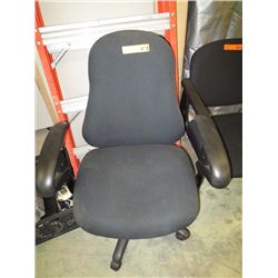 Swivel office chair