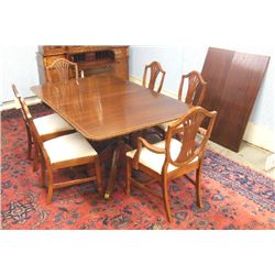 Hepplewhite dining room table & 6 chairs