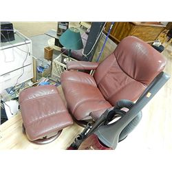 LEATHER SWIVEL CHAIR AND FOOT REST - BURGANDY