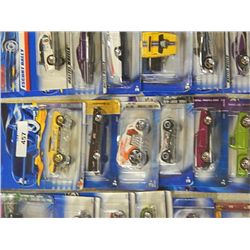 COLLECTABLE ASSORTED HOT WHEELS - NEW IN PACKAGE - 8 PER LOT