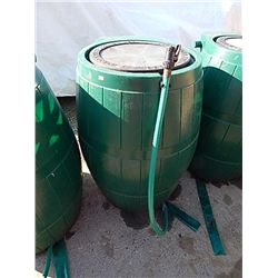 AUTHENTIC RAIN WATER BARREL WITH SCREENED TOP AND BOTTOM TAP / HOSE