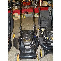 LAWMOWER - HONDA  - GAS - SELF PROPELLED - NO BAG - SERVICED AND RUNNING