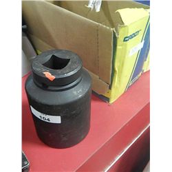 LARGE IMPACT SOCKET - 2 5/16"