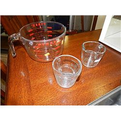 MEASURING CUPS - 1 LARGE PYREX & 2 OTHER