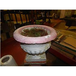 CONCRETE - PLANTER - PINK