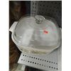 Image 1 : LARGE PYREX DISH WITH LID