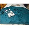 Image 1 : QUEEN DUVET COVER, BED SKIRT & 2 PILLOW CASES - HARVEST GREEN