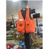 Image 1 : MUSTANG FLOATERS VEST - SMALLCROSS COUNTRY SKI POLES