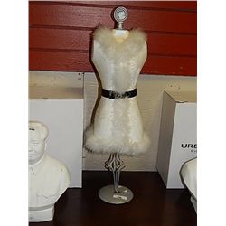 MINI MANIQUIN / DRESS FORM STAND