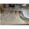 Image 2 : LOT OF ASSORTED GLASSWARE