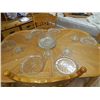 Image 1 : VINTAGE GLASSWARE DINNER SET - 22PC TOTAL