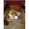 Image 1 : BOX OF CLEANING