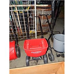 SEEDER / ICE SPREADER  - RED