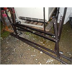 METAL BED FRAME