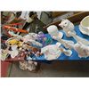 Image 1 : CERAMICS - ASSORTED - 2 BENCHES FULL