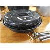 Image 1 : ROASTING PAN WITH LID