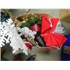 Image 1 : BOX OF CHRISTMAS ASSORTMENT