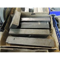 BOX LOT OF VARIOUS BORING BAR CLAMPS