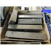Image 1 : BOX LOT OF VARIOUS BORING BAR CLAMPS