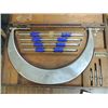 Image 1 : PRECISION TUBULAR M016 12 TO 16" OD MICROMETER SET