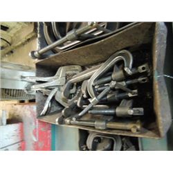 LARGE SELECTION VARIOUS "C" CLAMPS IN METAL BOX