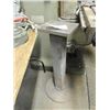Image 1 : INDUSTRIAL SHOP 34"H IRON FLOOR STAND
