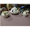 Image 2 : VINTAGE SADLER BURSLEM ENGLAND #3427 - TEA POT, CREAM AND SUGAR SET