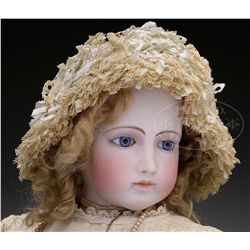 LOVELY LARGE JUMEAU FRENCH FASHION DOLL.