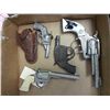 Image 4 : COLLECTION OF 27 CAP GUNS AND ACCESSORIES.