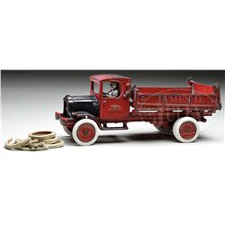 ARCADE WHITE DUMP TRUCK.