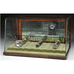 EVEREADY "DAYLO" FLASHLIGHT COUNTER TOP STORE DISPLAY CABINET.