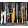 Image 1 : LOT OF 17 OVERSIZED OBJECTS.