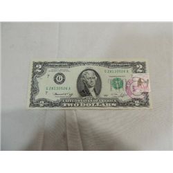 1976 2 DOLLAR BILL POSTAGE STAMPED FIRST DAY ISSUE