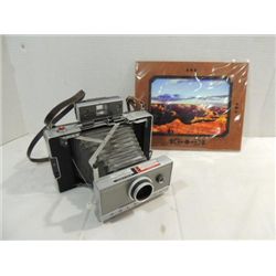 LOT 2 ITEMS: VINTAGE POLAROID LAND CAMERA 100 &