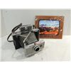 Image 1 : LOT 2 ITEMS: VINTAGE POLAROID LAND CAMERA 100 &
