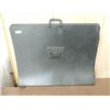 Image 1 : 40X30 LEATHER ARTIST PRESENTATION CASE