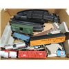 Image 1 : BOX LOT OF LIFE LIKE ELECTRIC TRAIN PIECES: TRACKS