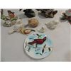 Image 3 : LOT 12 CERAMIC BIRDS: OWLS, PIGEONS, CARDINAL &