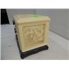 Image 2 : VINTAGE BAKELITE ORIENTAL CHILD'S 3 DRAWER DRESSER