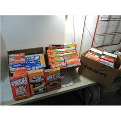 LOT 32 SPORT COVERS FOR CEREAL BOXES: BASEBALL,