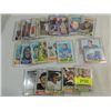 Image 1 : LOT 75+ 1966, 68, 74 TOPPS & 66 PHILI GUM FOOTBALL