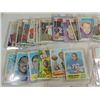 Image 2 : LOT 75+ 1966, 68, 74 TOPPS & 66 PHILI GUM FOOTBALL