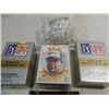 Image 2 : LOT 6 ASSORTED SPORTS ITEMS: PRO SET GOLD CARDS,