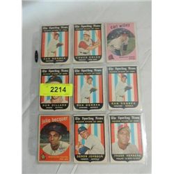 LT 18 (10) 1959 & 61 TOPPS BASEBALL PLAYER CARDS