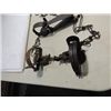 Image 2 : LOT 4 VINTAGE (2) ONEIDA VICTOR STEEL LIVE ANIMAL