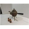 Image 2 : LOT 2 VINTAGE COPPER TEA POT ON BRASS LEGS &