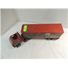 Image 2 : VINTAGE TONKA PRESS METAL SEMI CAB & BOX TRAILER