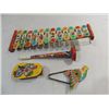 Image 1 : LOT 4 VINTAGE 1950S PRESS METAL TOYS & NOISE MAKER